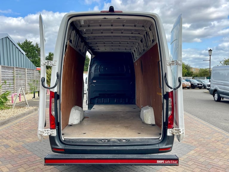 Mercedes-Benz Sprinter 314 CDI 140 L3H2 LWB HIGH ROOF RWD