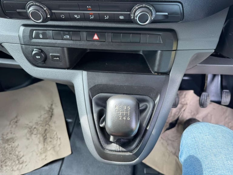 2021 Vauxhall Vivaro 1.5 Vivaro F2700 Sportive S/S Panel Van Diesel Manual