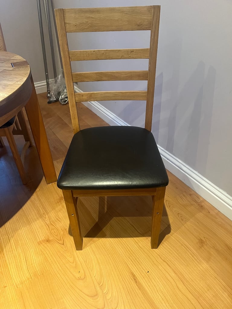 Dinning room table and chairs. 
