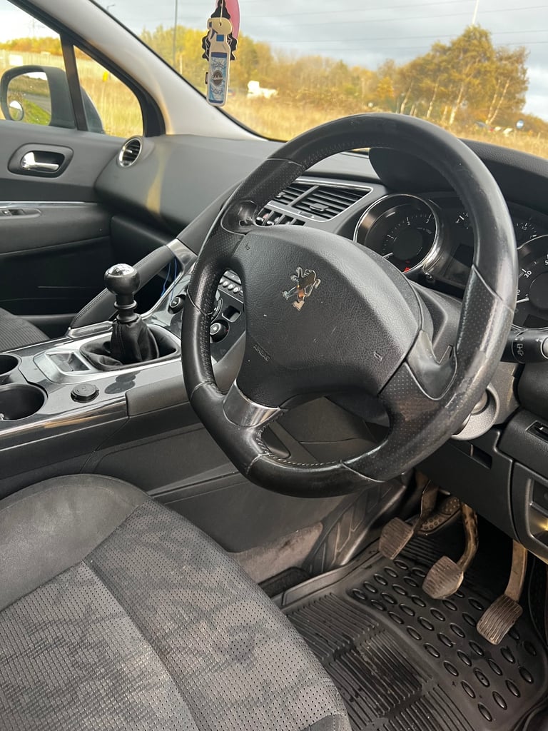 Peugeot, 3008, Hatchback, 2012, Manual, 1560 (cc), 5 doors