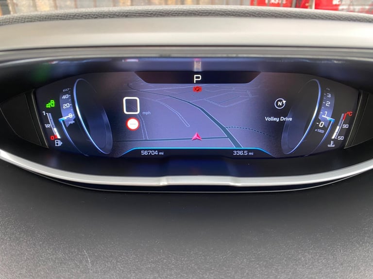 2017 Peugeot 3008 1.2 PureTech Allure EAT Euro 6 (s/s) 5dr HATCHBACK Petrol Automatic