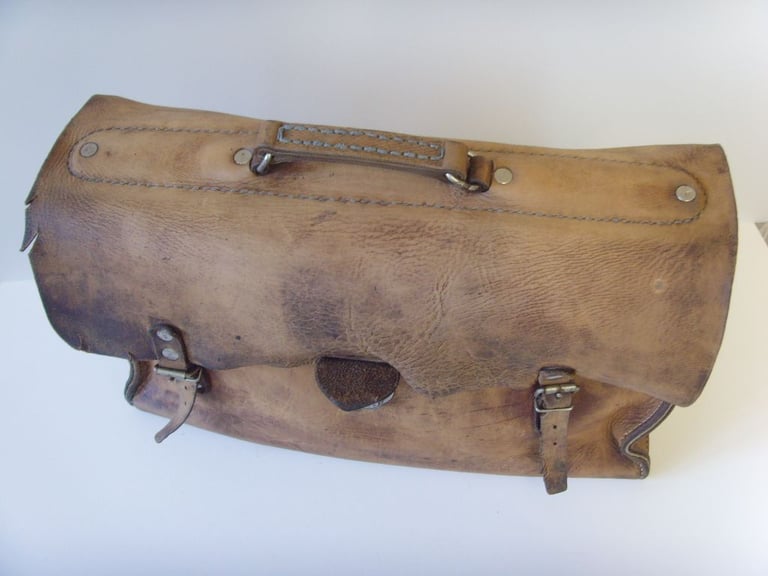 Vintage Engineers Real Leather Tool or Bike Bag