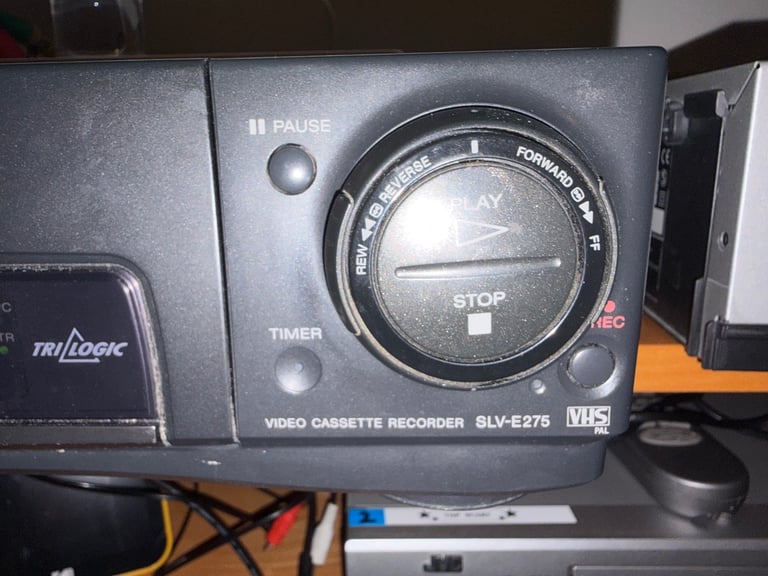 Sony SLV-E275UX VCR Video Cassette Recorder VHS  Tape PAL SLV-E275 With Remote