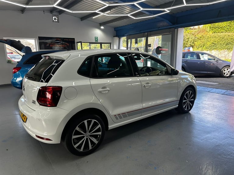 VOLKSWAGEN POLO 1.2 TSI beats 2017