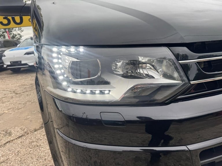 2015 Volkswagen Caravelle 2.0 BiTDI BlueMotion Tech SE DSG Euro 5 (s/s) 5dr MPV Diesel Automatic