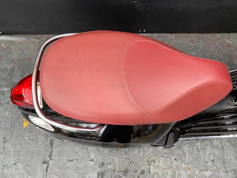 PIAGGIO VESPA 125cc PRIMAVERA SCOOTER LOW MILEAGE HPI CLEAR