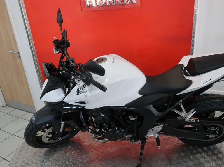Brand new 2025 Honda CB1000 Hornet