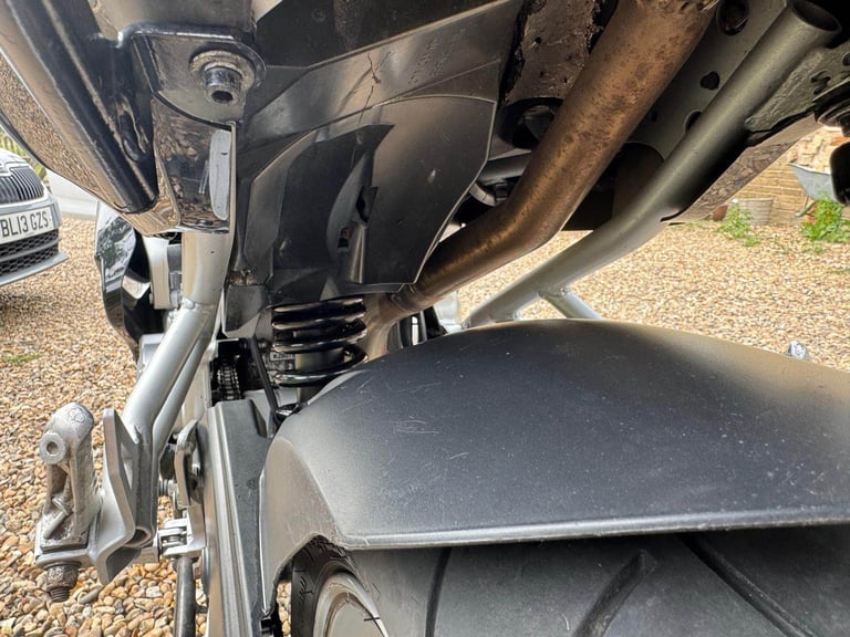 YAMAHA FZ6 