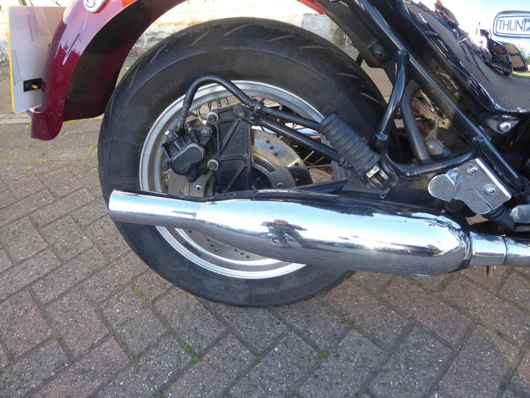 TRIUMPH THUNDERBIRD 900 N REG OWNERS AND SERVICE BOOK VERY CLEAN BIKE