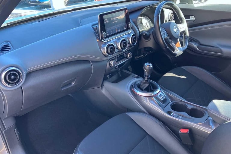  Nissan Juke 1.0 DiG-T 114 Tekna 5dr Petrol Manual
