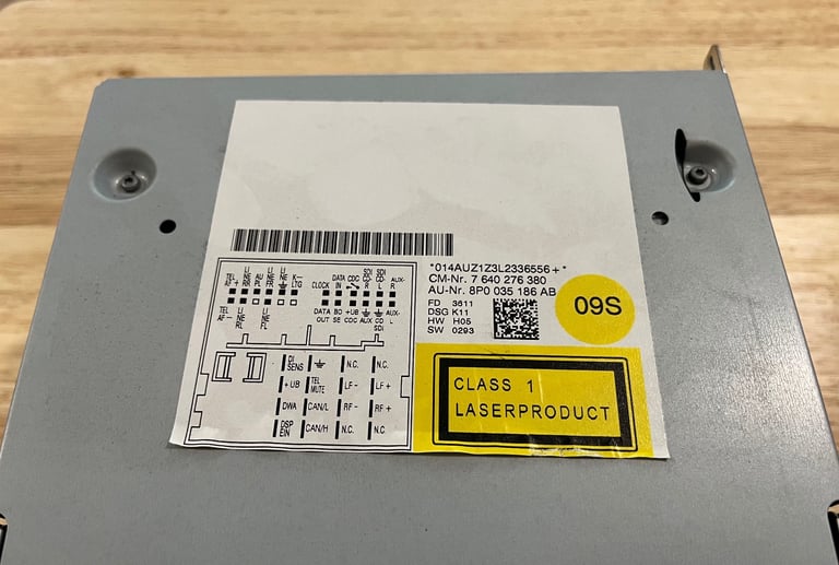 AUDI A3 2007 BOSCH CAR SETERO CD PLAYER 8P0035186G