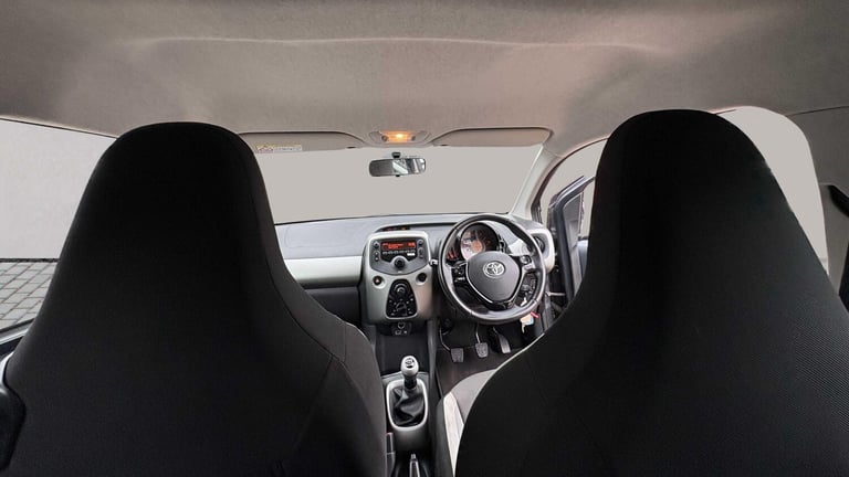 2015 Toyota AYGO 1.0 VVT-i X-Play 3dr Hatchback Petrol Manual