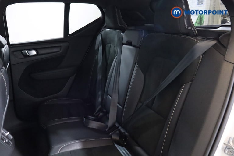 2020 Volvo XC40 2.0 T4 R DESIGN 5dr AWD Geartronic ESTATE PETROL Automatic