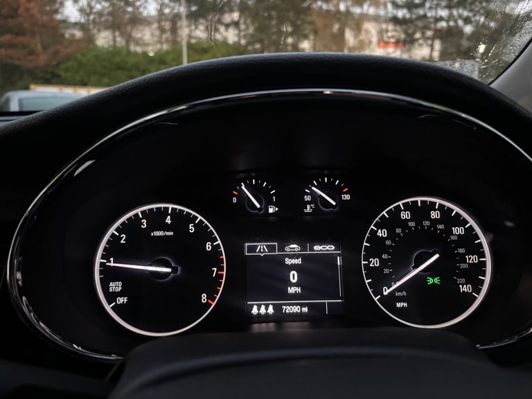 2016 Vauxhall Mokka X 1.6i Design Nav 5dr HATCHBACK Petrol Manual