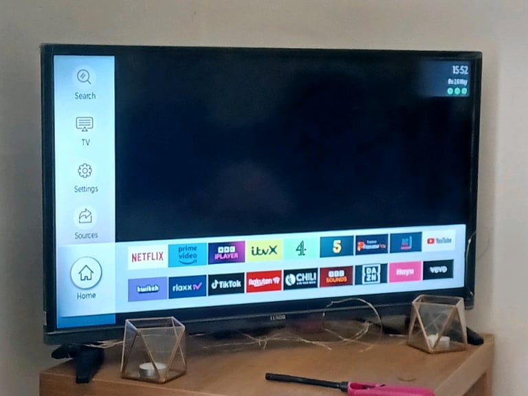 Luxor 32 inch smart tv
