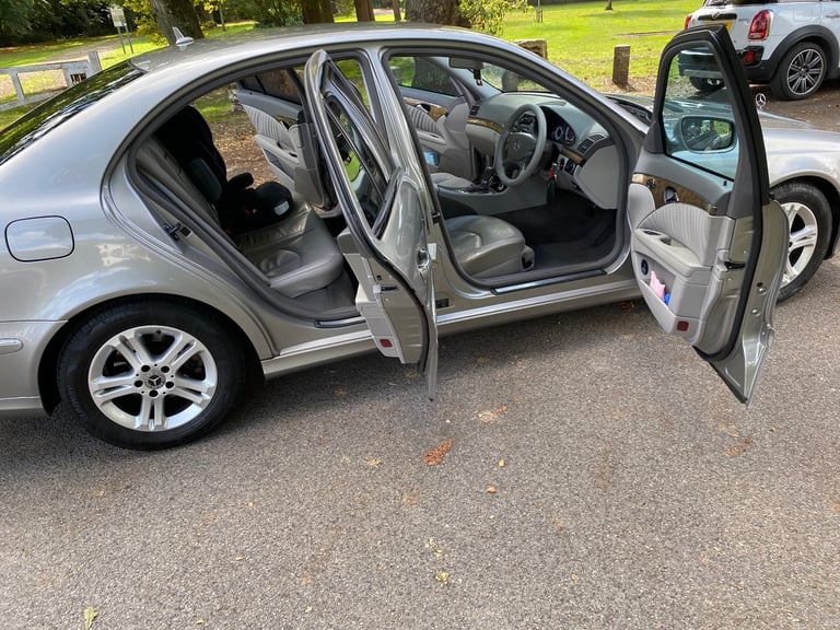 MERCEDES E220 ULEZ FREE