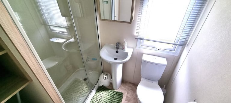 4 bed static sited on Butlins Skegness