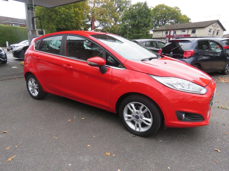 2016 Ford Fiesta 1.0T EcoBoost Zetec Euro 6 (s/s) 5dr HATCHBACK Petrol Manual