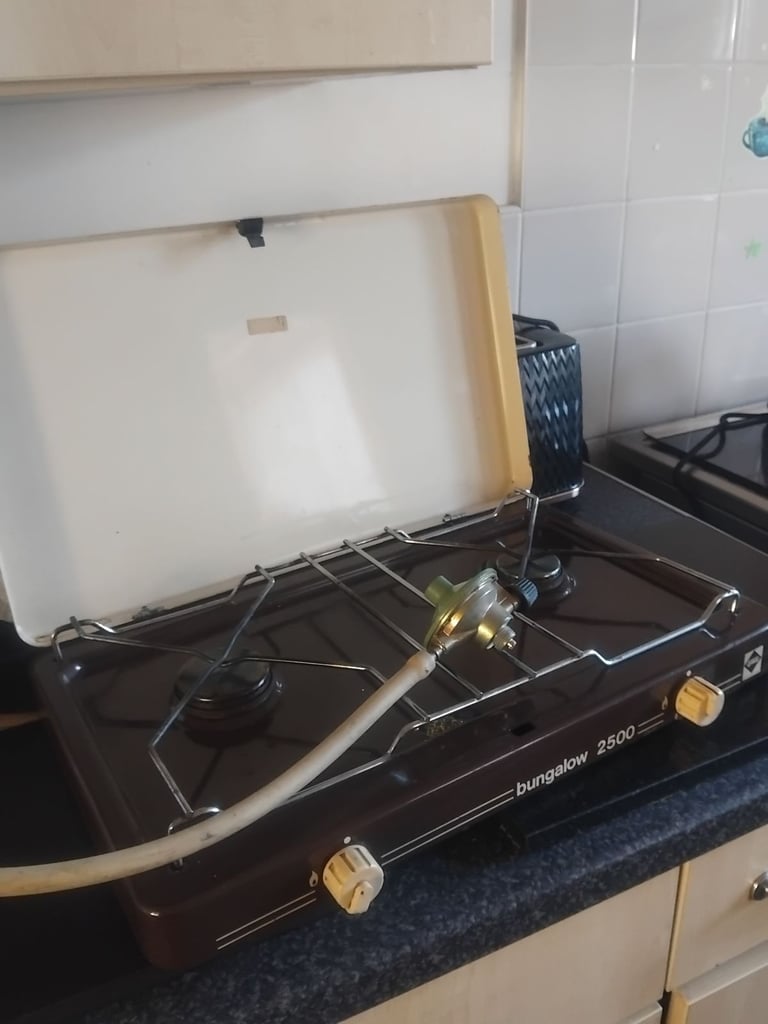 2 ring calor gas cooker  £10