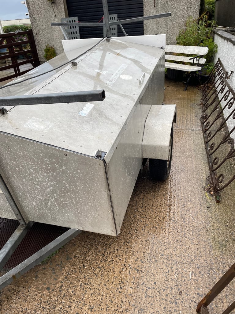 Car trailer