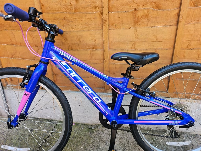 BIKE 24" WHEEL CARRERA LIGHTWEIGHT 7-SPEED HYBRID - Age Range 7-11 Years £135