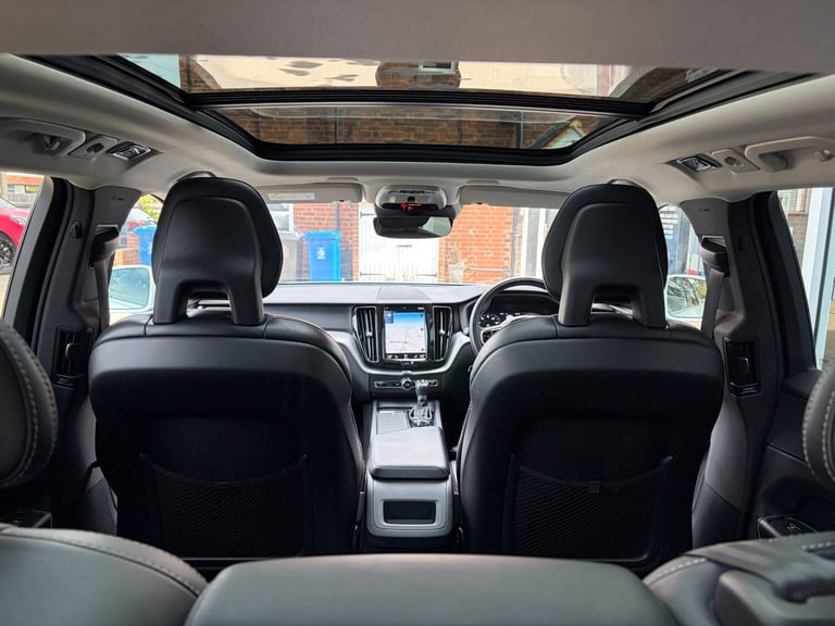 2017 Volvo XC60 2.0 D4 Inscription 5dr AWD Geartronic ESTATE DIESEL Automatic