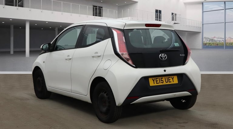 2015 Toyota AYGO 1.0 VVT-i X-Play 5dr HATCHBACK Petrol Manual