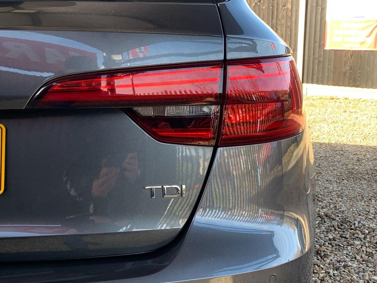 2016 Audi A4 Avant 2.0 TDI S line S Tronic Euro 6 (s/s) 5dr ESTATE Diesel Automatic