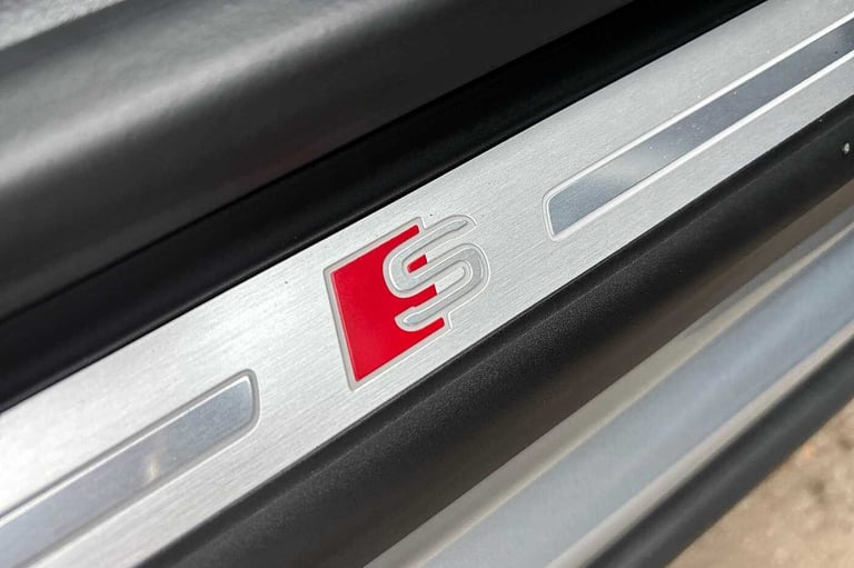 2025 Audi Q8 50 TDI Quattro Black Edition 5dr Tiptronic SUV Diesel Automatic