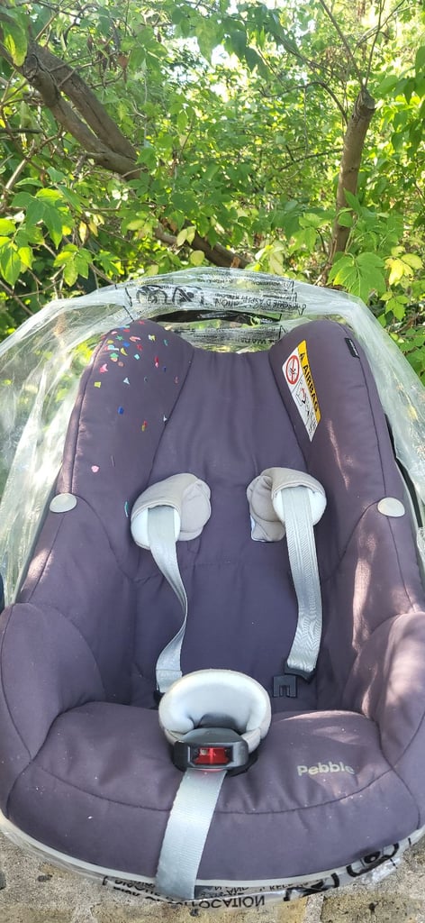 image for Free - Maxi Cosy Pebble seat