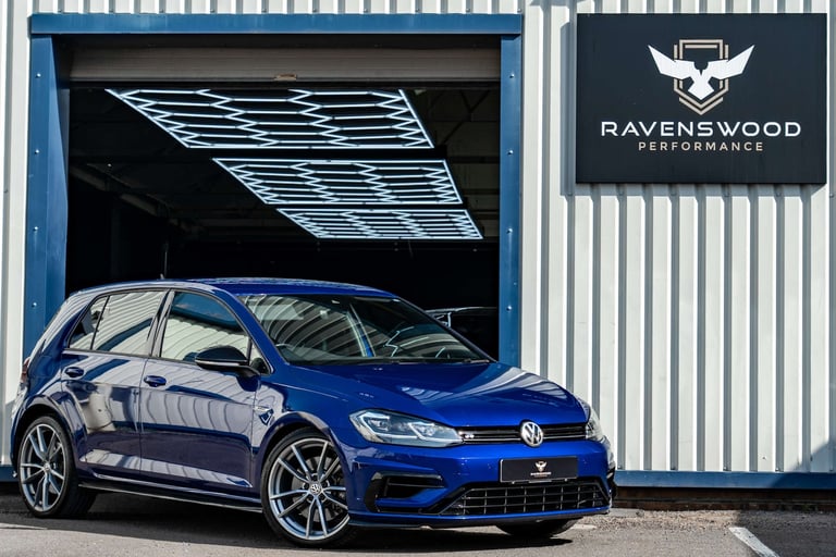 image for 2017 Volkswagen Golf 2.0 Golf R TSi Semi-Auto 4WD 5dr Hatchback Petrol Automatic