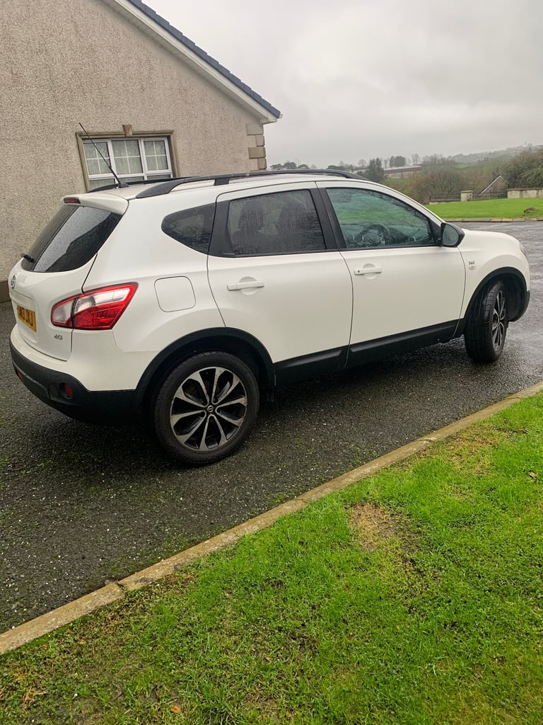 Nissan, QASHQAI, Hatchback, 2013, Manual, 1461 (cc), 5 doors