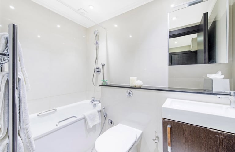South Kensington - SW7 Studio Short Term Lets £1160 per week 