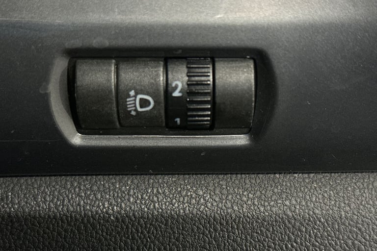 2017 SEAT Mii 64389 Hatchback Petrol Manual