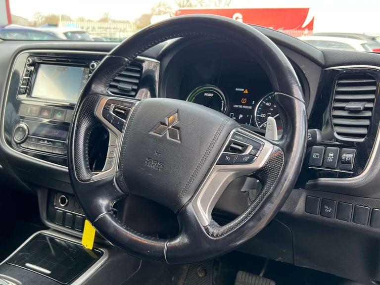 2017 Mitsubishi Outlander 2.0h 12kWh Juro CVT 4WD Euro 6 (s/s) 5dr SUV Hybrid Automatic