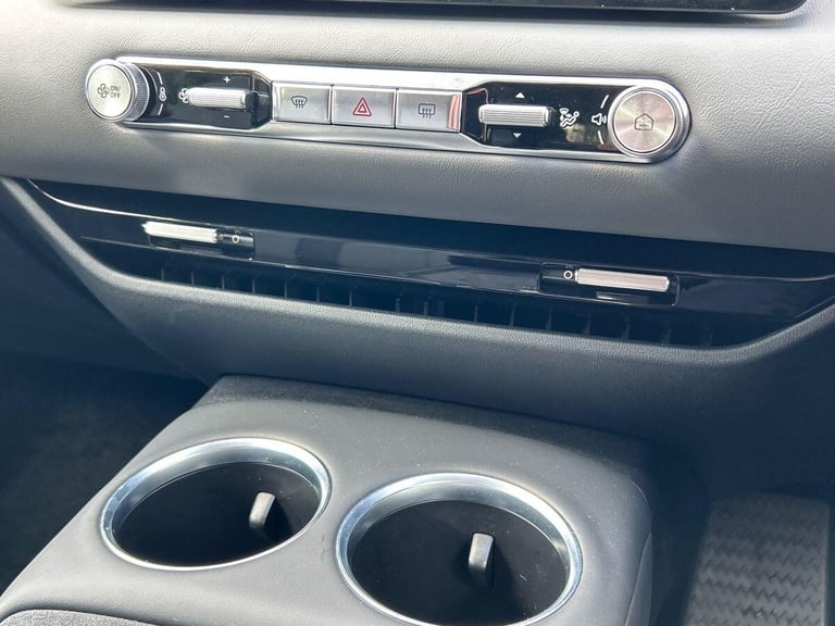 2025 MG MG S5 64kWh Trophy Long Range SUV 5dr Electric Auto (231 ps) SUV ELECTRIC Automatic