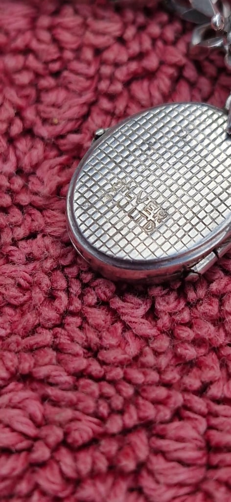 Silver locket necklace 