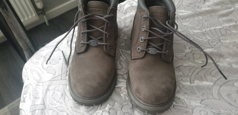 Grey nubuck Timberland boots size 4 | in Ladywood, West Midlands | Gumtree