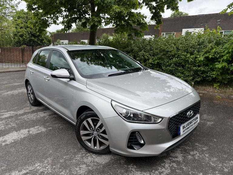 ✿2017/67 Hyundai i30 1.6 CRDi SE Nav, 5dr, Silver ✿FULL SERVICE HISTORY✿