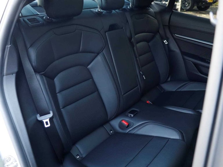  Porsche Taycan Saloon 340kW 4S 89kWh 4dr Auto Saloon Electric Automatic
