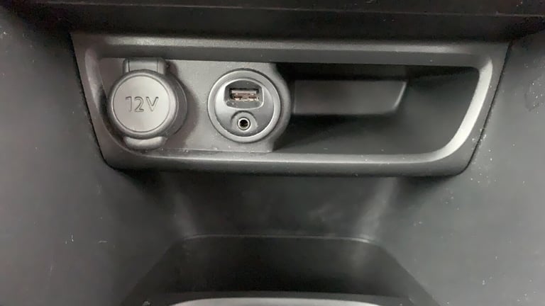 2016 Peugeot 208 1.2 PureTech XS White Hatchback 5dr Petrol Manual Euro 6 (82 ps) Hatchback Petro...