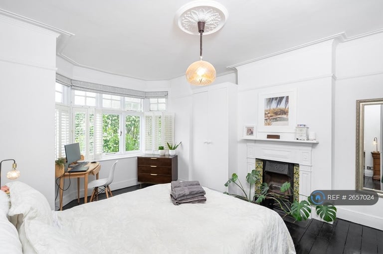 4 bedroom house in Arragon Gardens, London, SW16 (4 bed) (#2657024)