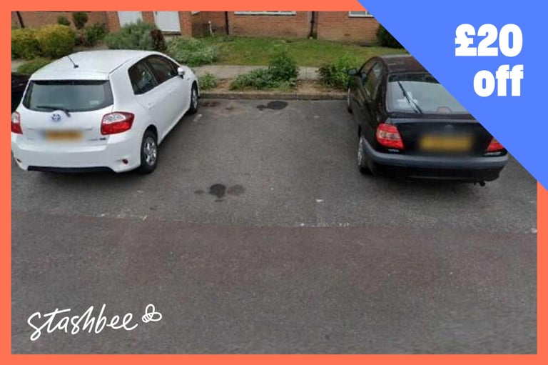 FANTASTIC Parking Space to rent in London (N12)