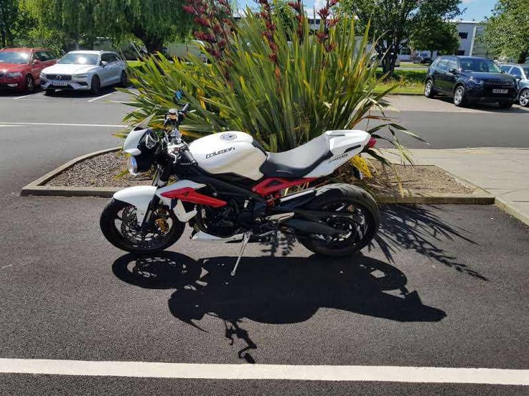 Street Triple R 2013