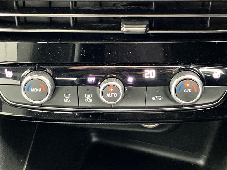 2021 Vauxhall Mokka Mokka 1.2 Turbo 100 Elite Nav 5dr Hatchback SUV PETROL Manual