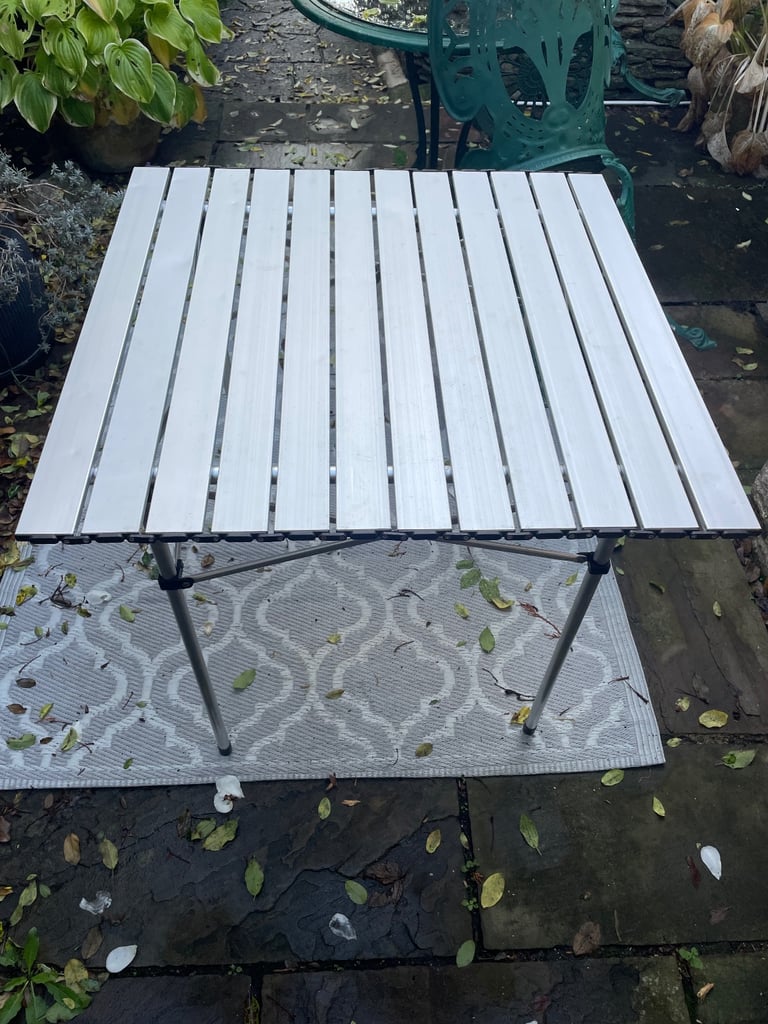 Foldaway camping table 