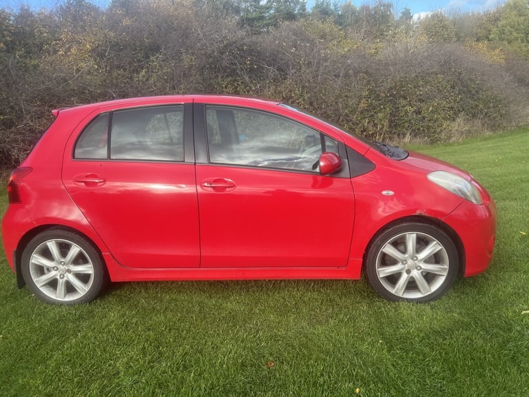TOYOTA YARIS 1.8 VVT-i SR Red Manual Petrol 2008