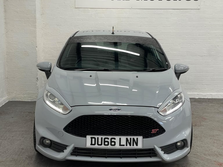 2016 Ford Fiesta 1.6T EcoBoost ST-200 Euro 6 3dr HATCHBACK Petrol Manual