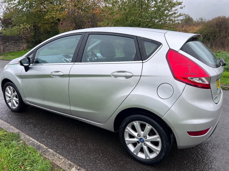 Ford, FIESTA, Hatchback, 2010, Manual, 1388 (cc),5 doors - Image 9