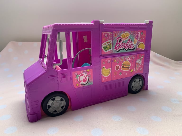 Barbie Fresh N Fun Food Truck With Accessories